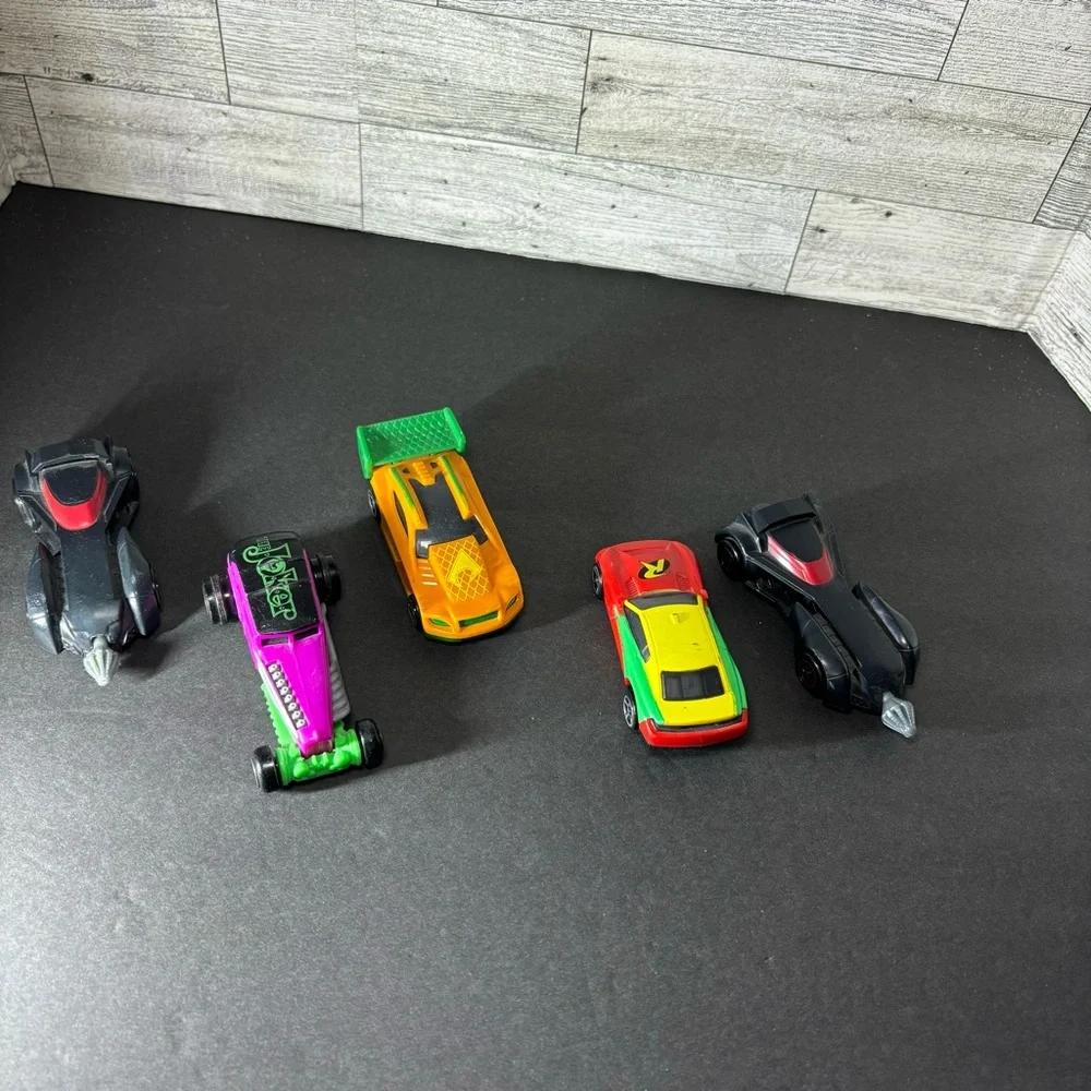 Vintage DC comics hot wheels car lot of‎ 5